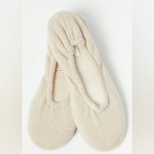 Skin Worldwide Slip On Ballet Slippers. Size Small.